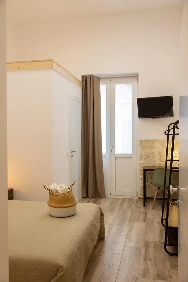 Hotel Apulian House à Brindisi Maison d'hôtes